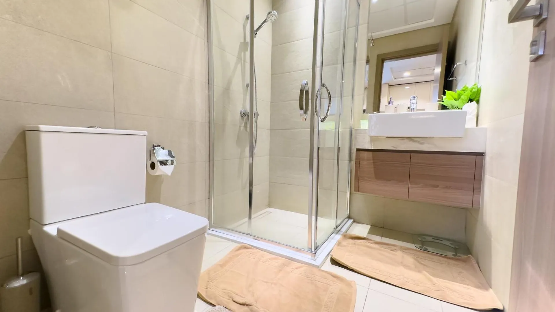 Pool View 1Br Modern & Stylish Lägenhet Dubai