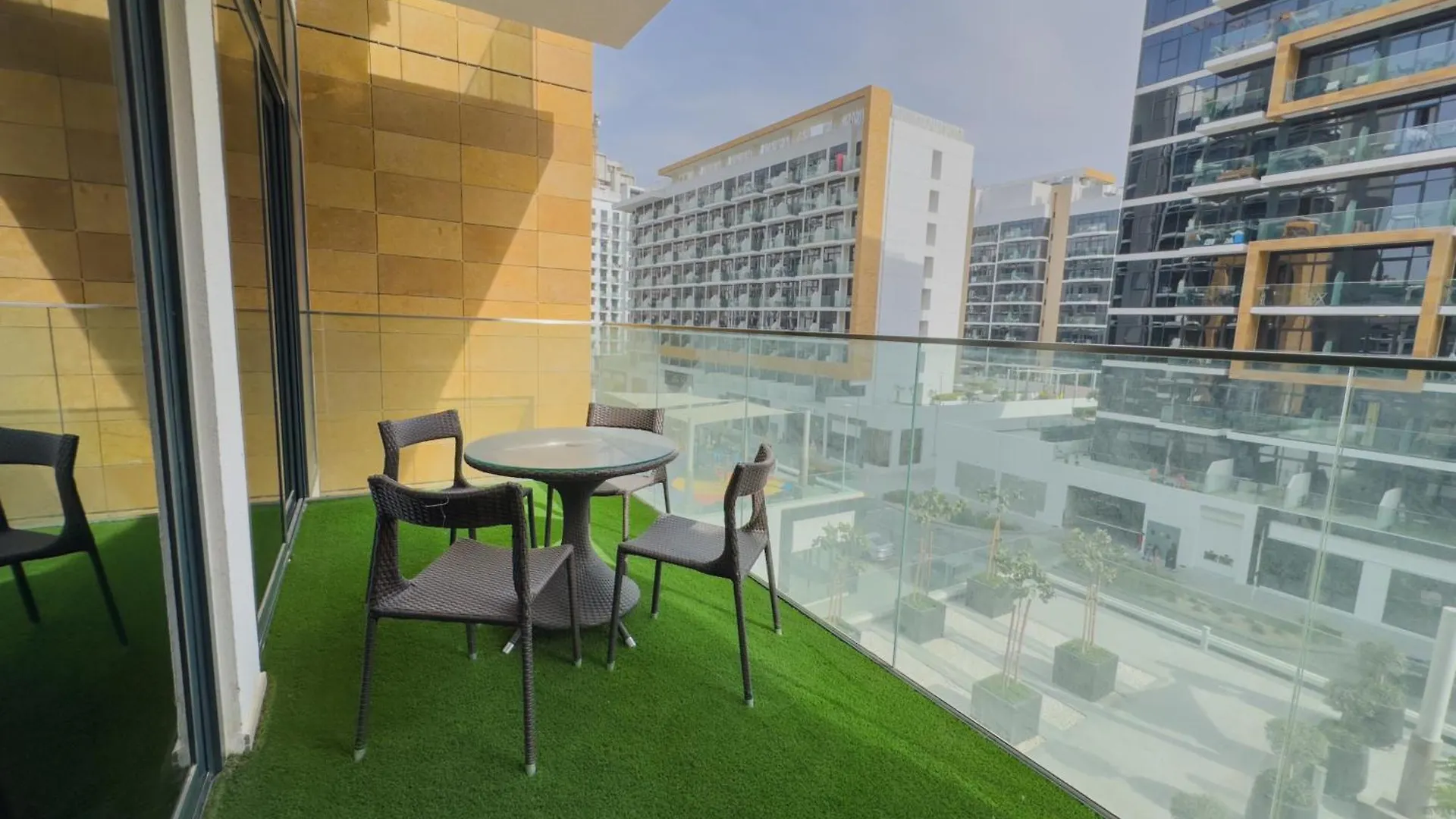 Апартаменты Pool View 1Br Modern & Stylish Дубай